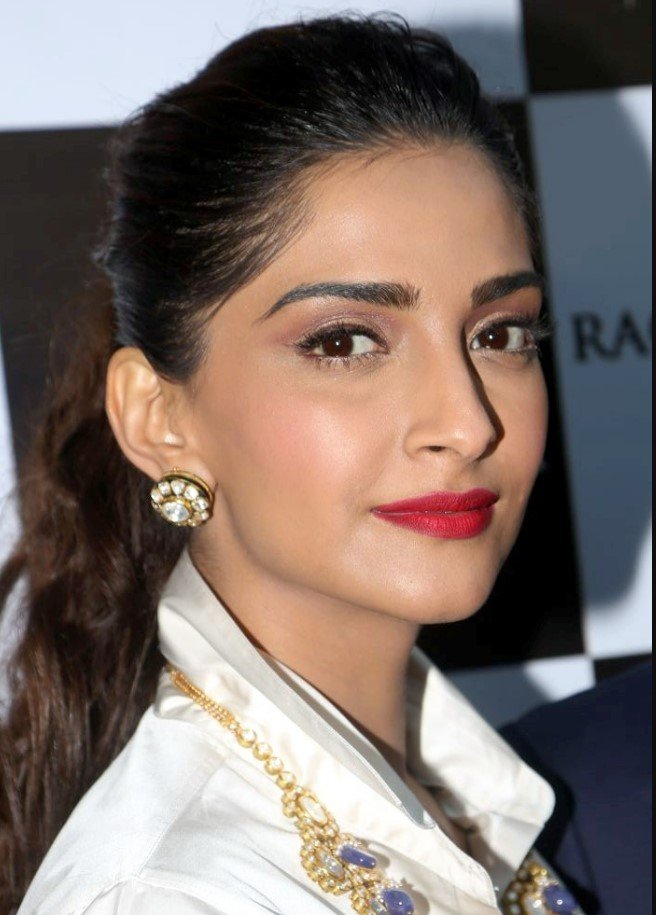 Sonam Kapoor - Wikiunfold.com